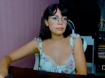 piixiie_d_oll on Chaturbate 