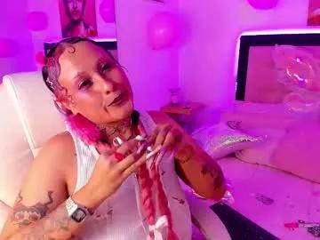 Try our streaming cams variety and talk on a personal level with our adorable girls streamers, showing off their bountiful shapes and dildos.