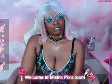 Pixiebob25 from Chaturbate