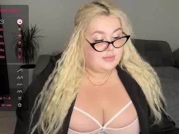 polly_cuteee from Chaturbate