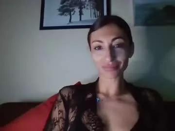 Prettyalmaa from Chaturbate