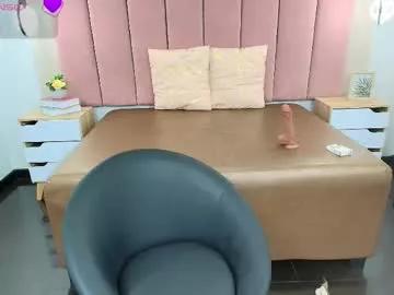 qeen_blackk from Chaturbate