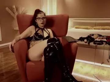 queen_manifest from Chaturbate