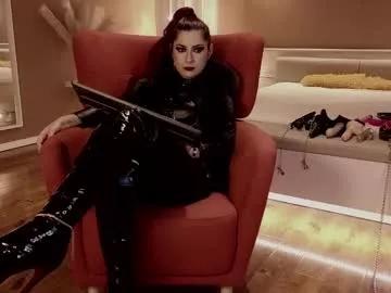 queen_manifest from Chaturbate