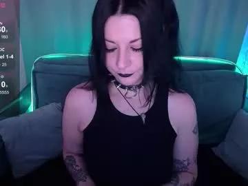queenakashaa from Chaturbate