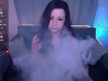 queenakashaa from Chaturbate
