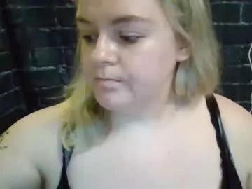 queenb9876 from Chaturbate