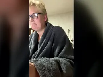 queenbeeangel on Chaturbate 