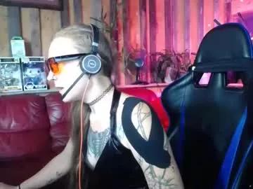 queenfrostbitten from Chaturbate
