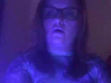 queenkk81 from Chaturbate