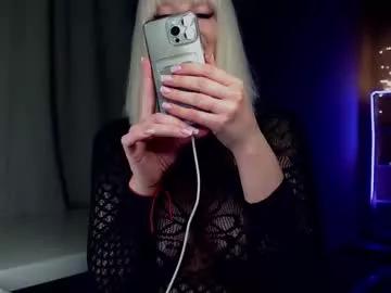 queensy_sins_x from Chaturbate