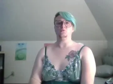 queerlyjaz on Chaturbate 