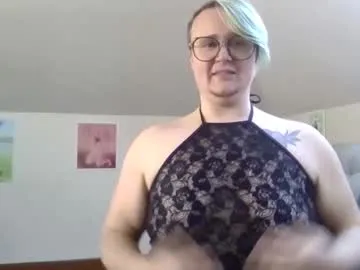 queerlyjaz on Chaturbate 