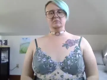 queerlyjaz on Chaturbate 