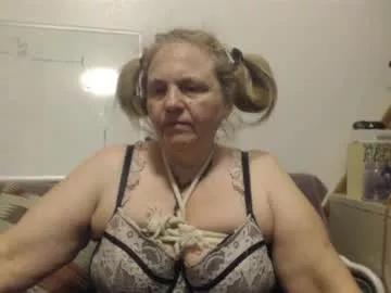Ready_betty from Chaturbate