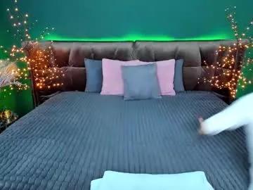 rebecca_diamonds from Chaturbate