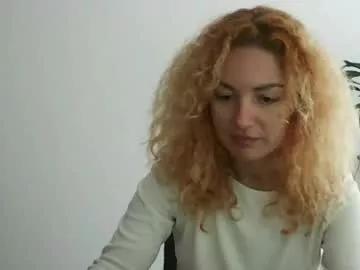 reddgirll from Chaturbate