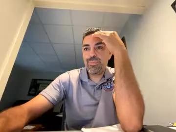 Roblatino12 from Chaturbate