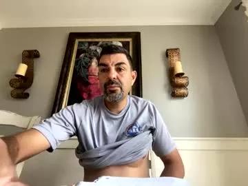 Roblatino12 from Chaturbate
