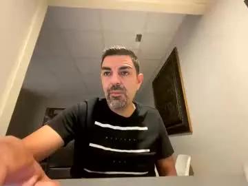 Roblatino12 from Chaturbate