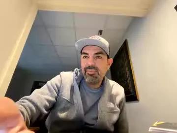 Roblatino12 from Chaturbate