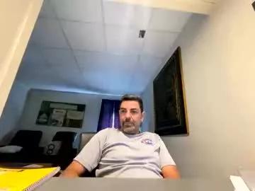 Roblatino12 from Chaturbate