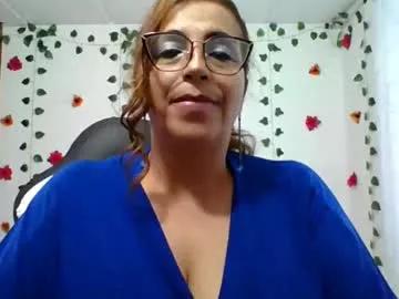 rossanalionheart from Chaturbate