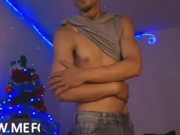 Rosse_one from Chaturbate