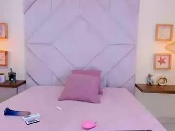 Roxana_mill from Chaturbate