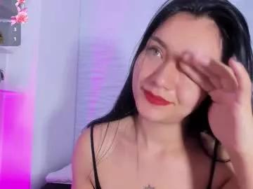 Roxanaborns from Chaturbate