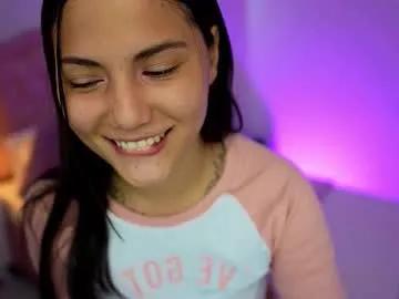 roxanne_cute from Chaturbate is Freechat