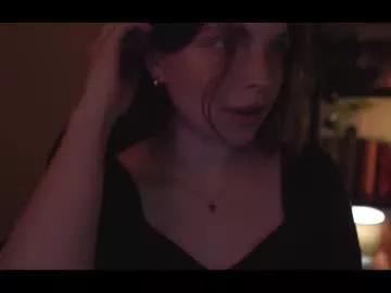 running_with_the_wolves from Chaturbate