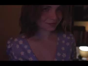 running_with_the_wolves from Chaturbate