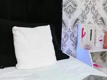 saara_brown from Chaturbate