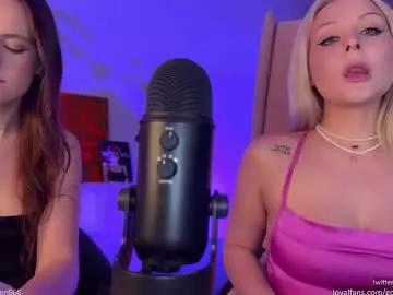 Samanthavixen from Chaturbate