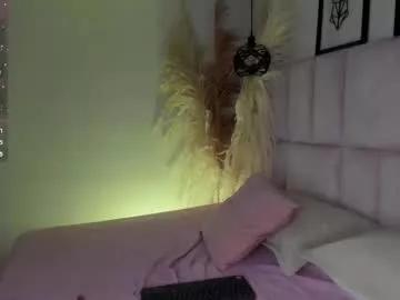 sara__colllins_ from Chaturbate is Freechat