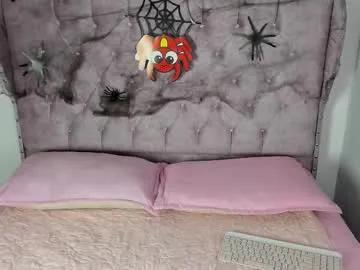 Sara_cloudy from Chaturbate