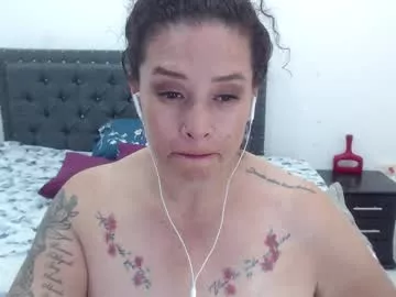 sara_hot46 on Chaturbate 