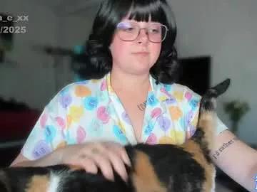 sarah_e_xx from Chaturbate is Freechat