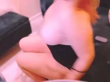 sarahottie69 from Chaturbate