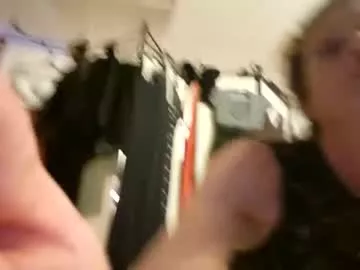 sarahs_triscuits_420 on Chaturbate 