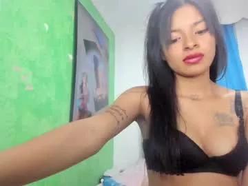 Cling to live show with sarai_lyon from Chaturbate 