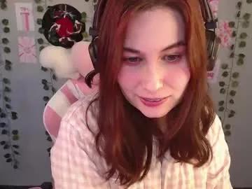 sarakinski from Chaturbate