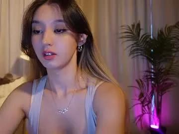 sarasuo from Chaturbate