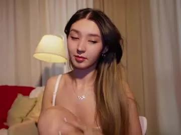 sarasuo from Chaturbate