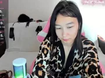 Saraxray from Chaturbate