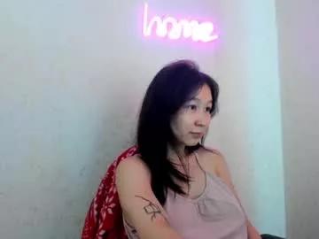 Saraxray from Chaturbate