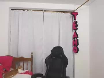 saray1221 from Chaturbate