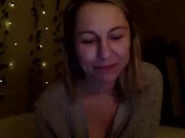 sassyella from Chaturbate