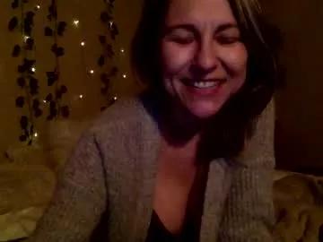 sassyella from Chaturbate